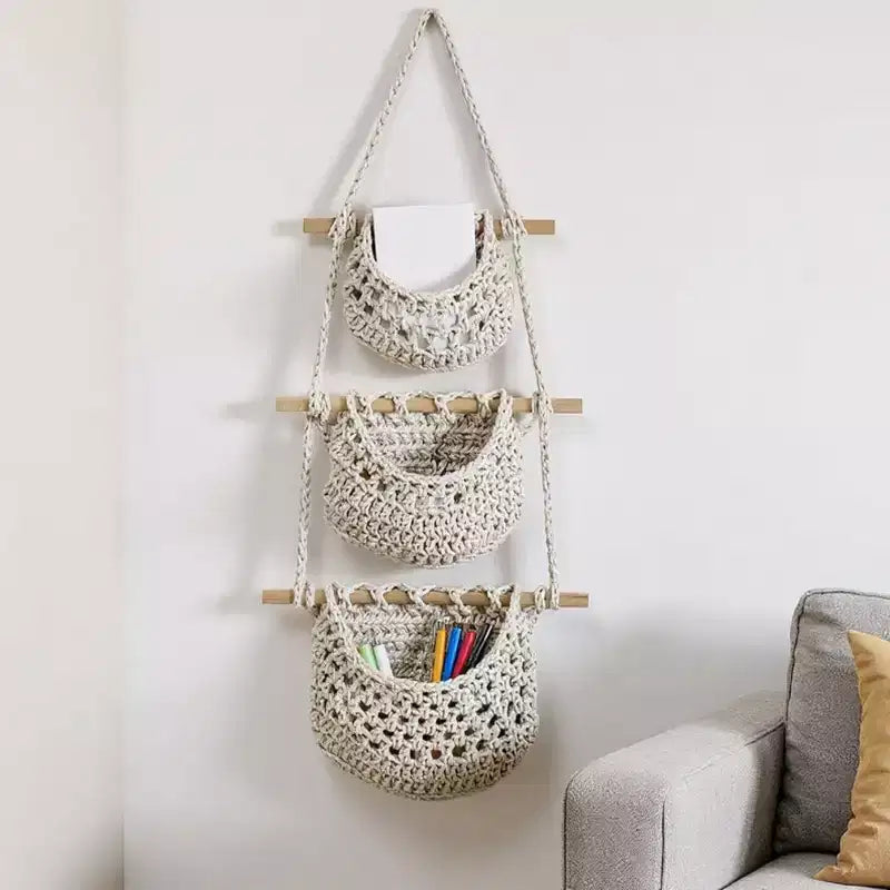 Cesti portaoggetti sospesi intrecciati a 3 livelli con aste in legno e gancio in corda – Organizer Boho beige