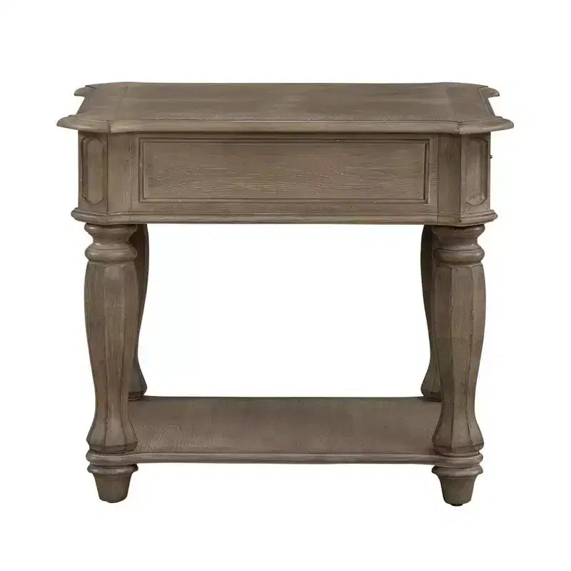 Tavolino Magnolia Manor in bisquit anticato – pioppo e impiallacciatura in quercia bianca, cassetto a coda di rondine, 28" larghezza