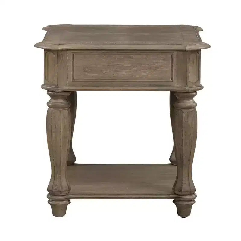 Tavolino Magnolia Manor in bisquit anticato – pioppo e impiallacciatura in quercia bianca, cassetto a coda di rondine, 28" larghezza