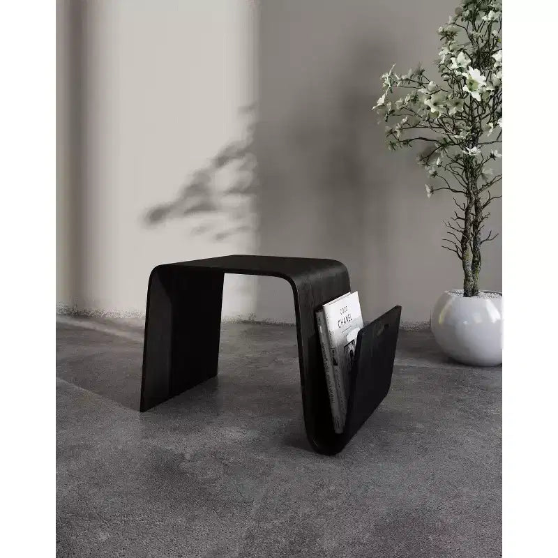 Tavolino Brookside – Compensato e impiallacciatura di frassino, tavolino d'appoggio moderno per salotto